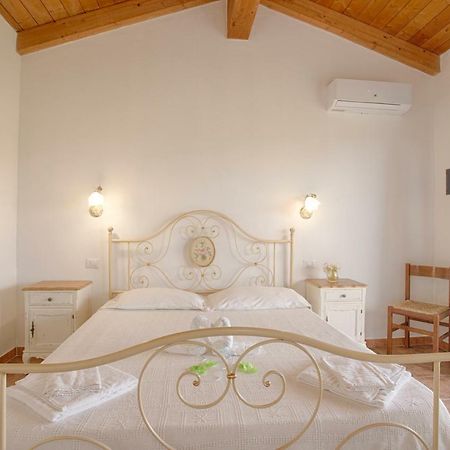 Agriturismo Mieleamaro Villa Olbia Kültér fotó