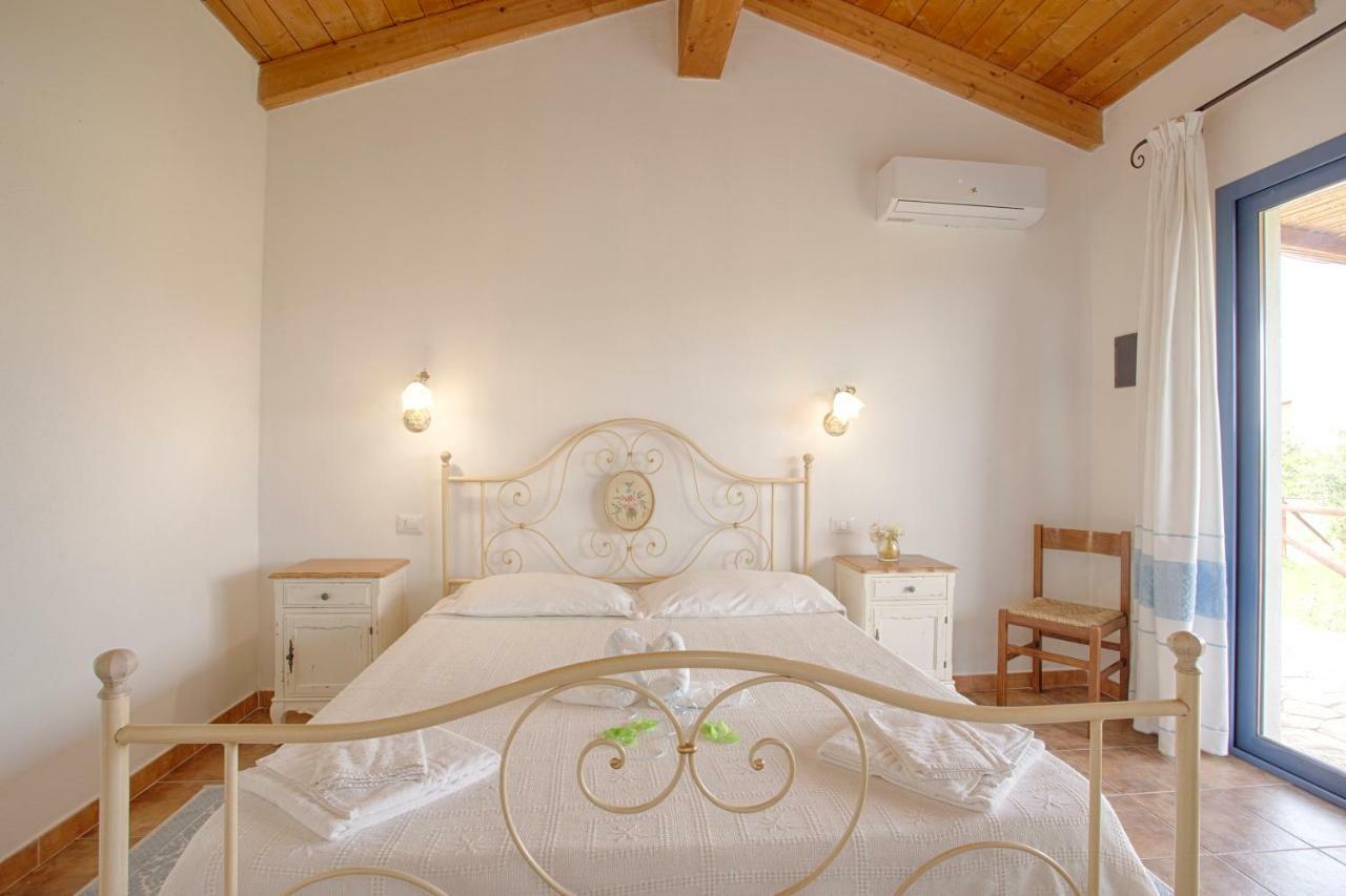 Agriturismo Mieleamaro Villa Olbia Kültér fotó