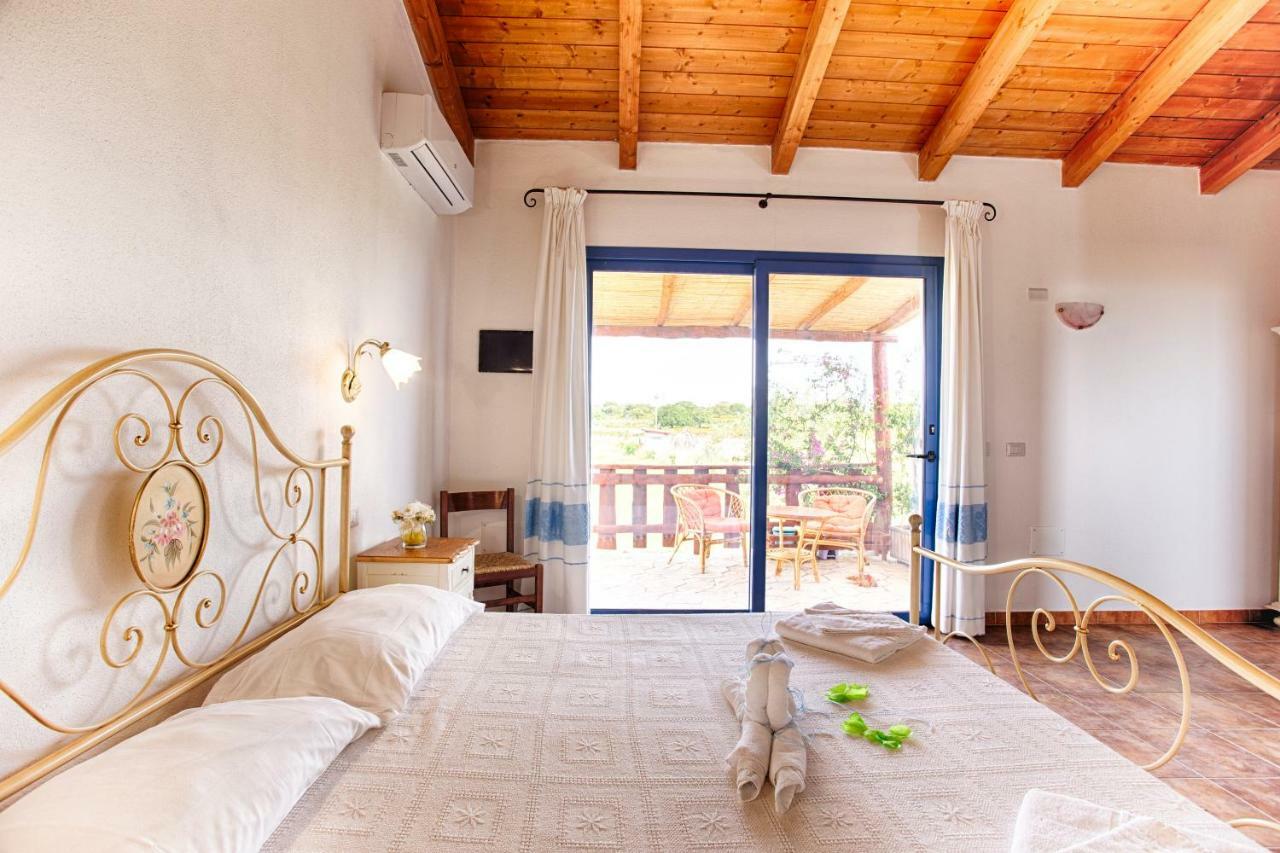 Agriturismo Mieleamaro Villa Olbia Kültér fotó