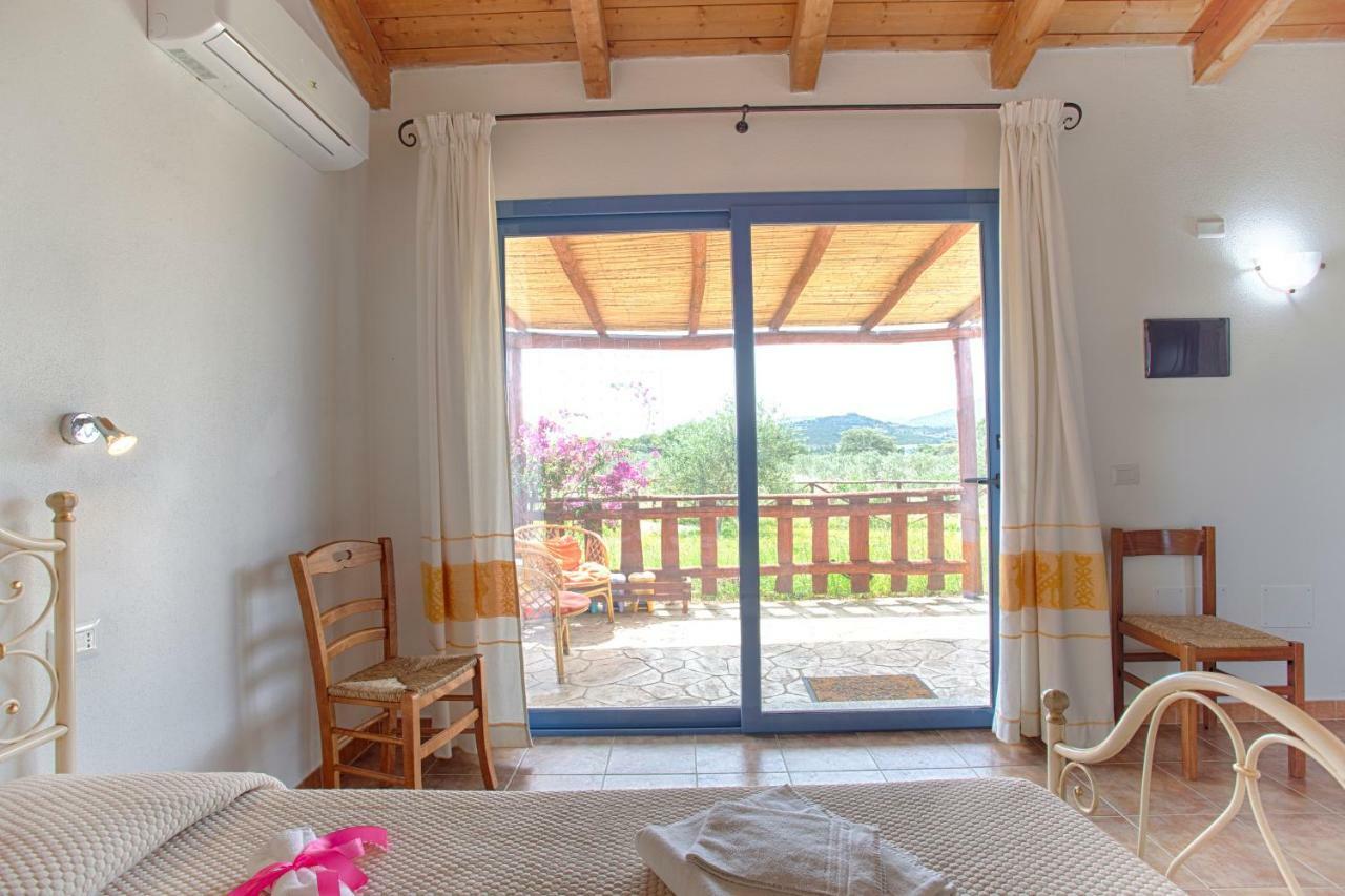 Agriturismo Mieleamaro Villa Olbia Kültér fotó