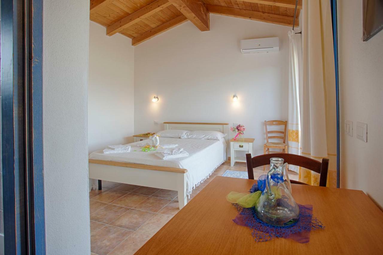 Agriturismo Mieleamaro Villa Olbia Kültér fotó